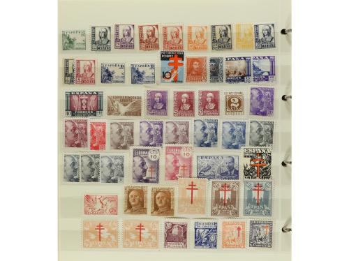 LOTES y COLECCIONES. ESPAÑA. Clasificador conteniendo sellos