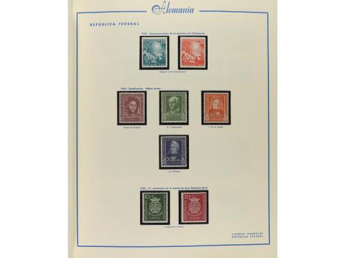 LOTES y COLECCIONES. ALEMANIA. Colección en álbum Schaubek c