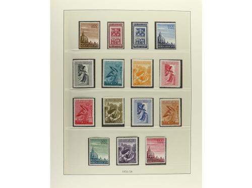 LOTES y COLECCIONES. VATICANO. Colección en 4 álbumes Lindne