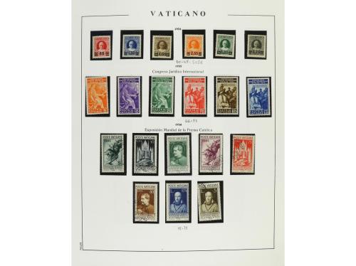 LOTES y COLECCIONES. VATICANO. Colección en 2 álbumes de 192