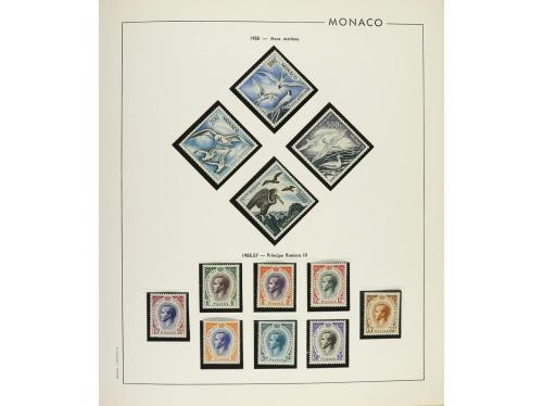 LOTES y COLECCIONES. MÓNACO. Colección montada en álbum, per