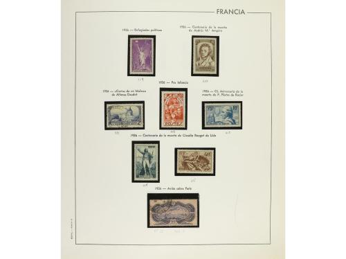 LOTES y COLECCIONES. FRANCIA. Colección montada en álbum, pe