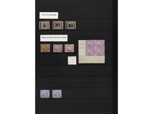 LOTES y COLECCIONES. EGIPTO. Colección en clasificador de 18