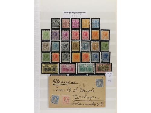 LOTES y COLECCIONES. MUNDIAL. Conjunto montado en hojas clas