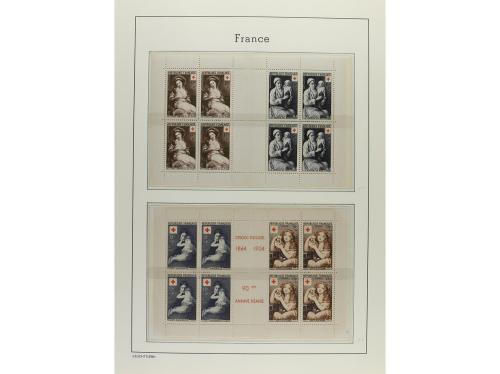 FRANCIA. CARNETS CRUZ ROJA. Colección de 1952 a 1983 complet