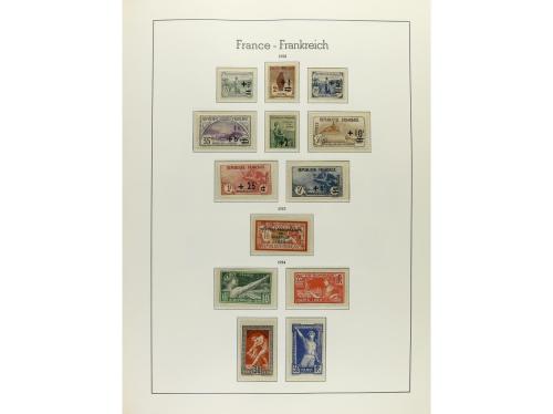 LOTES y COLECCIONES. FRANCIA. Colección en 3 álbumes de 1849