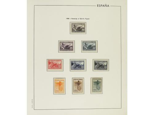 LOTES y COLECCIONES. ESPAÑA. Colección en álbum Edifil de 19