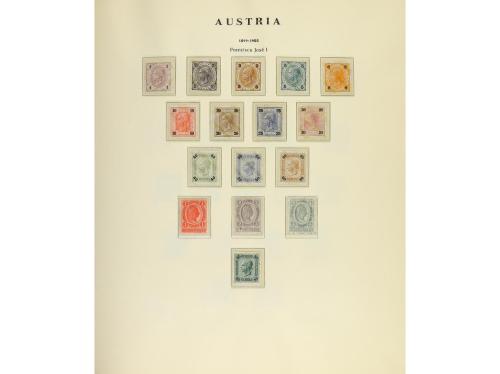 LOTES y COLECCIONES. AUSTRIA. Colección en álbum más hojas s