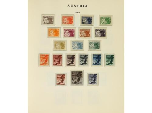 AUSTRIA. Colección en álbum más hojas sueltas de 1850 a 1994