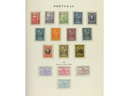 LOTES y COLECCIONES. PORTUGAL. Colección en 2 álbumes de 185