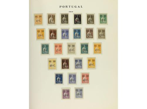 LOTES y COLECCIONES. PORTUGAL. Colección en 2 álbumes de 185