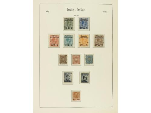 LOTES y COLECCIONES. ITALIA. Colección montada en 2 álbumes 