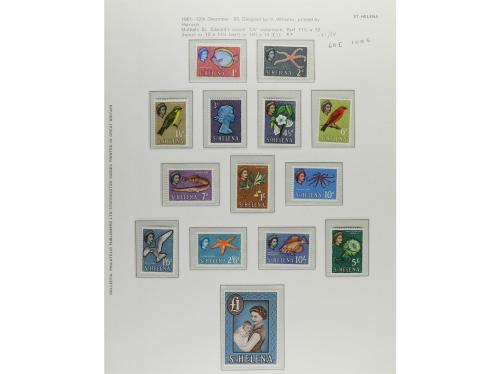 LOTES y COLECCIONES. SANTA HELENA. Colección en 2 álbumes de