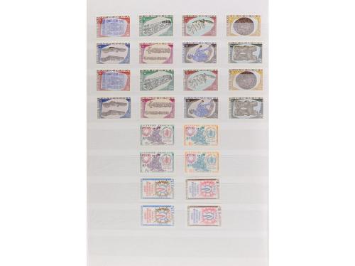 LOTES y COLECCIONES. POLINESIA FRANCESA. Colección en clasif