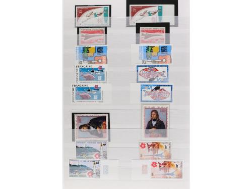 LOTES y COLECCIONES. POLINESIA FRANCESA. Colección en clasif