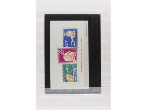 LOTES y COLECCIONES. POLINESIA FRANCESA. Colección en clasif