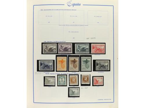 LOTES y COLECCIONES. ESPAÑA. Colección en 2 álbumes Majó de 