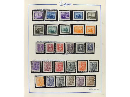 LOTES y COLECCIONES. ESPAÑA. Colección en 2 álbumes Majó de 