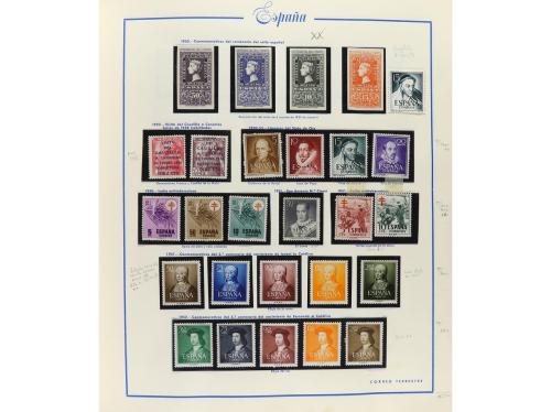 LOTES y COLECCIONES. ESPAÑA. Colección en 2 álbumes Majó de 