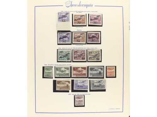 LOTES y COLECCIONES. CHECOSLOVAQUIA. Colección montada en 3 