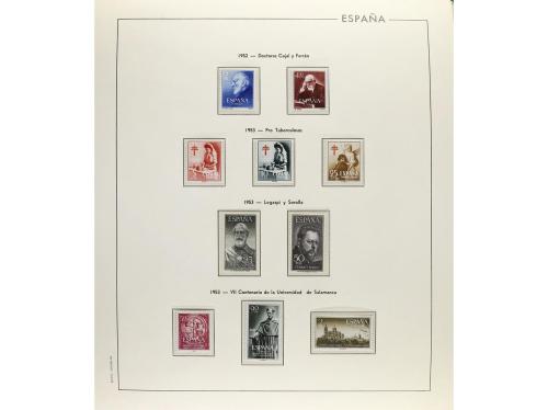 ESPAÑA. Colección en 6 álbumes de 1950 a 2010 completa excep