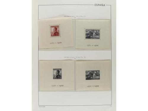 LOTES y COLECCIONES. ESPAÑA. Colección en 4 álbumes Faro de 