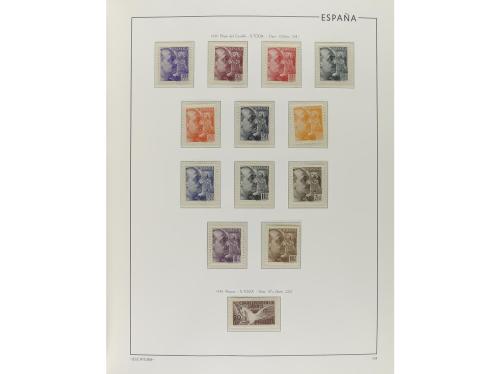 LOTES y COLECCIONES. ESPAÑA. Colección en 4 álbumes Faro de 