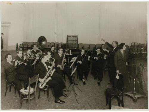 1940. FOTOGRAFÍA. LOTE DE FOTOGRAFÍAS DE ACTRICES Y DE LA FA