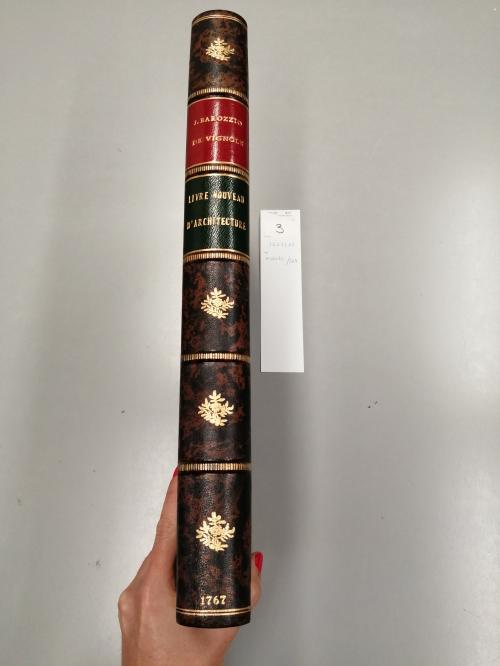 1767. LIBRO. (ARQUITECTURA). VIGNOLE, BAROZZIO DE:. LIVRE NO