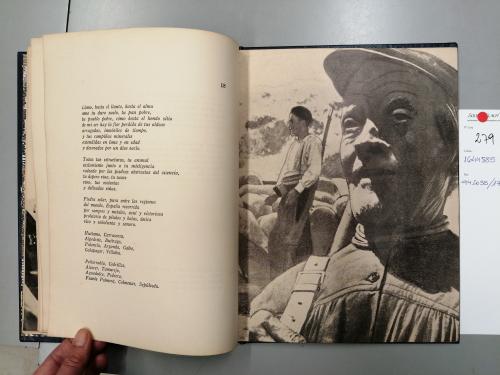 1938. LIBRO. (LITERATURA-GUERRA CIVIL). NERUDA, PABLO:. ESPA