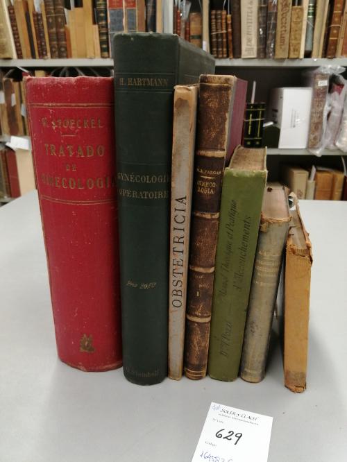 finales ss. XIX-inicio XX. LIBRO. (LOTE CONJUNTO-MEDICINA). 