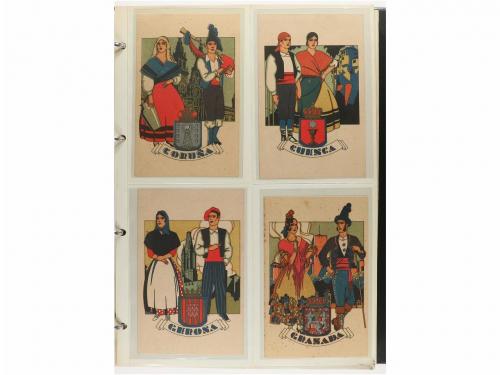 1900-1930. POSTALES. CUATRO ÁLBUMES CON MÁS DE 350 POSTALES.