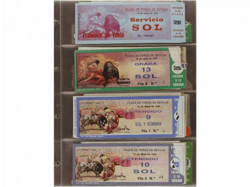 1940-1999. COLECCIONISMO. (TOROS). DOS ÁLBUMES REPLETOS DE E