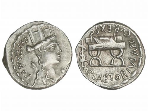 REPÚBLICA ROMANA. Denario. 67 a.C. PLAETORIA. M. Plaetorius 