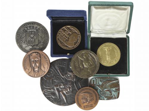 MEDALLAS ESPAÑOLAS. Lote 15 medallas. 1890 a siglo XX. AE, B