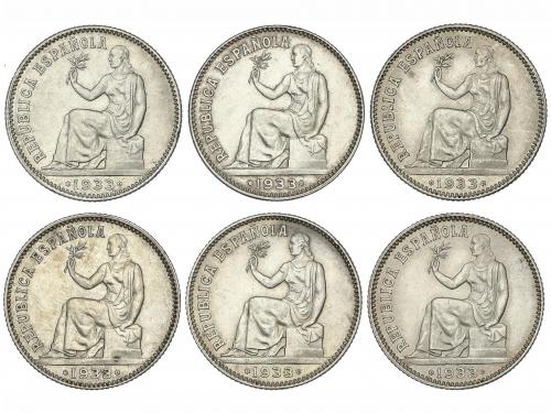 II REPÚBLICA. Lote 6 monedas 1 Peseta. 1933 (*3-4). AR. A EX