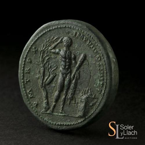 IMPERIO ROMANO. Medallón. Acuñada el 177-192 d.C. CÓMODO. An