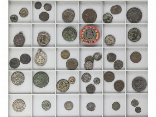 LOTES y COLECCIONES. Lote 34 monedas. IMPERIO ROMANO, BIZANT