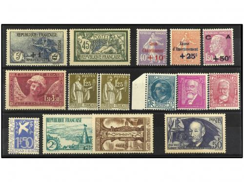 ** FRANCIA. 1907-1938. CONJUNTO de sellos en nuevo sin fijas