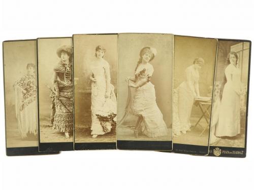 1900 ca. FOTOGRAFÍA. LOTE DE 6 RETRATOS FOTOGRÁFICOS FEMENIN